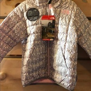 NWT The North Face Thermoball Size 4t Reversible